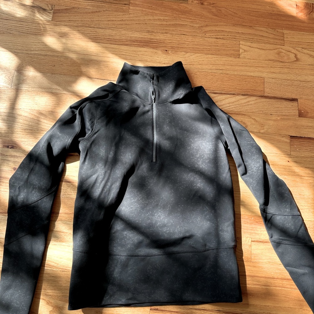 Lululemon half zip pull over